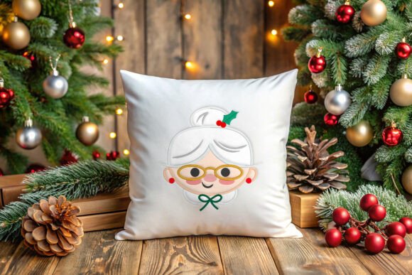 Reviewing Mrs Claus Face Applique Embroidery